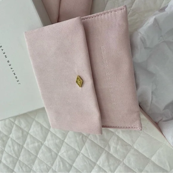 Jennifer Meyer Diamond Yellow Gold Initial E Pendant Necklace w/ orig packaging - Picture 4 of 9